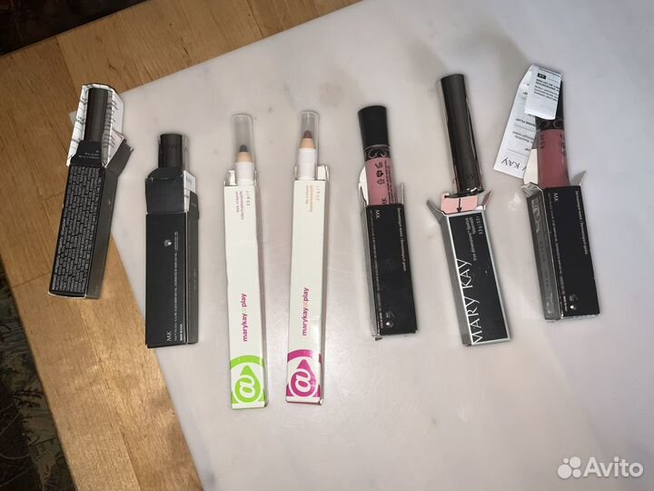 Mary kay/ помада и блеск для губ