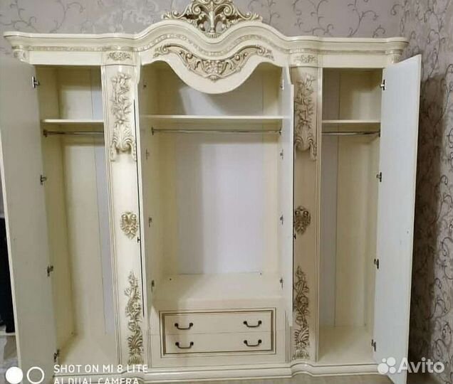 Спальный гарнитур новый