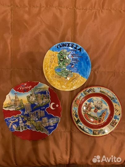 Сувенирные тарелки разных стран
