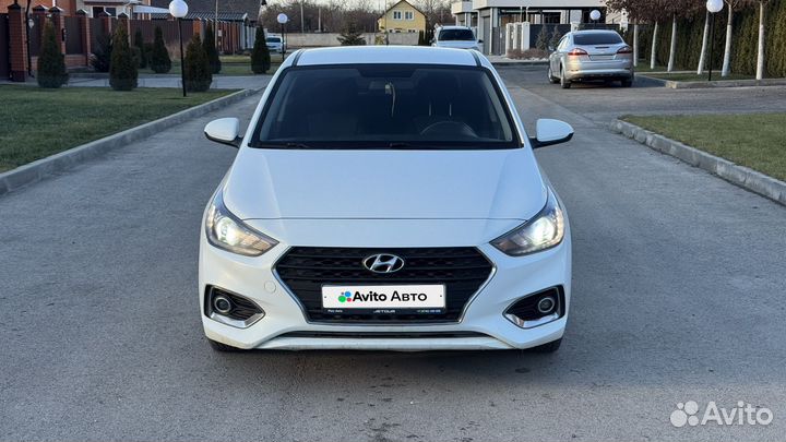 Hyundai Solaris 1.6 AT, 2018, 100 000 км