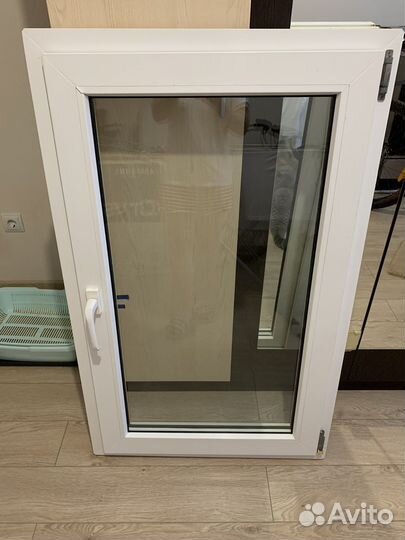 Пластиковое окно 70,5х114