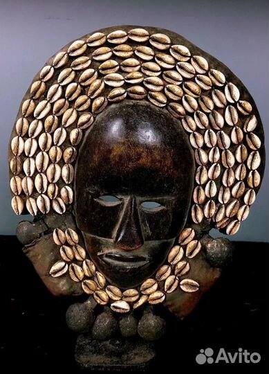 Дэн Диангл Маска с колокольчиками Кот-Ивуар