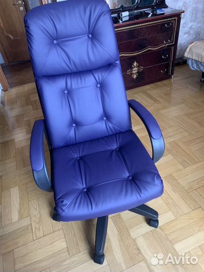 Компьютерное кресло