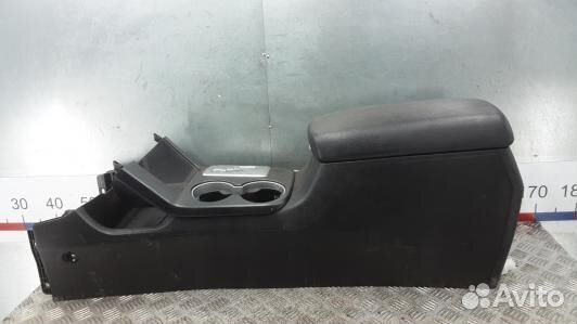 Подлокотник центральный KIA sorento 2 (ZAD10IX01)