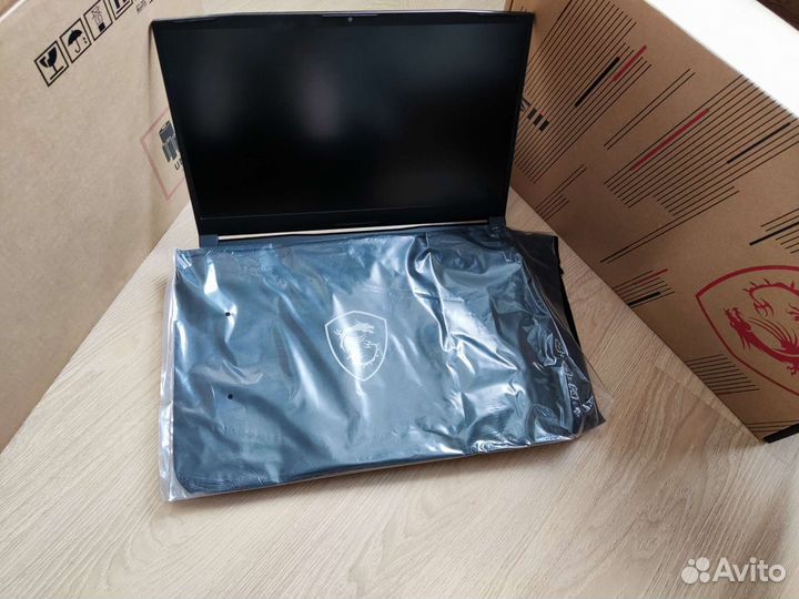 MSI Pulse GL76 11UEK-080XRU