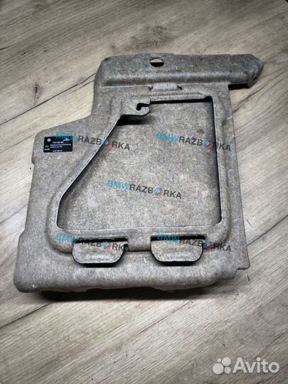 Обшивка отсека багажника правая BMW i8 I12 2015