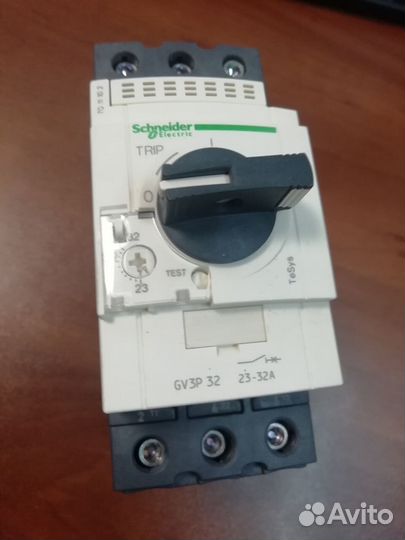 Контактор everlink 40A катушка 220В AC (LC1D40AM7)