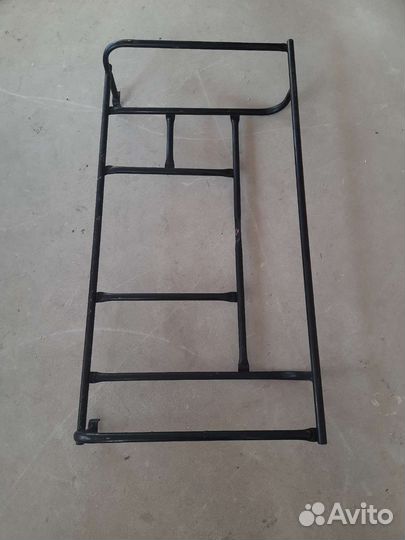 Полка багажника и з/ч на а/м Волга