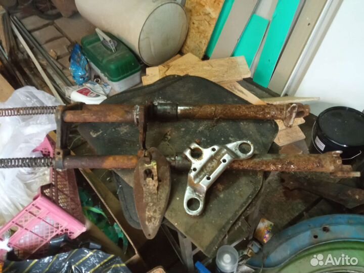 Запчасти к старым мотоциклам