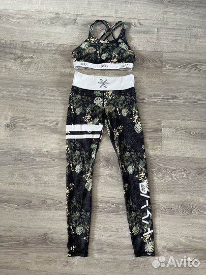 Костюм для йоги и фитнеса Bara