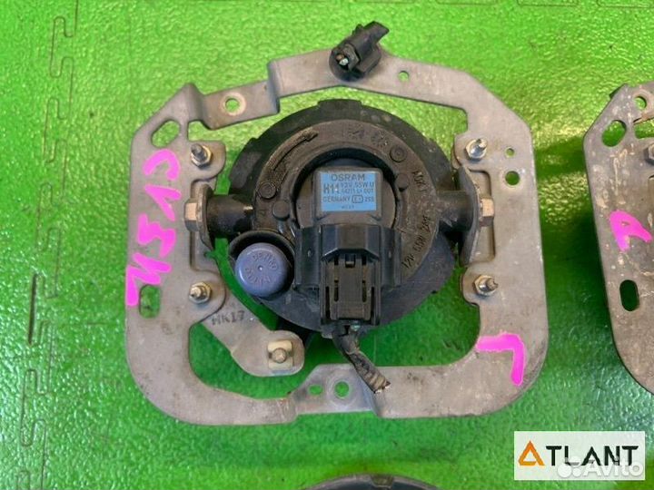 Туманка передняя mitsubishi delica D:5