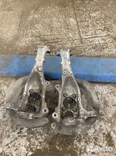 Поворотный кулак ступица Lexus LS460 06-12г