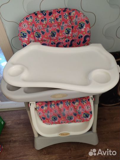 Стульчик для кормления ребенка
