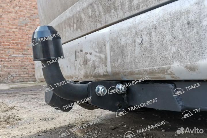 Фаркоп Toyota Touring Hiace 2WD/4WD 1999-2002, рама и крюк-шар 50 мм, 44173