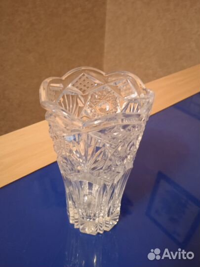 Ваза хрустальная