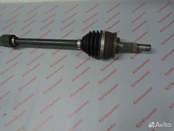 Nissan 39100-AU315 Вал приводной правый