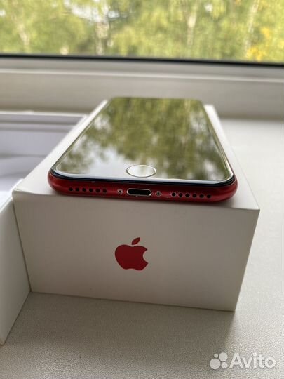 Телефон iPhone 8 64 gb