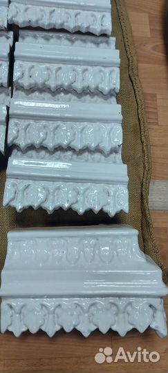 Антикварные израсцы россия Верхняя полка камина