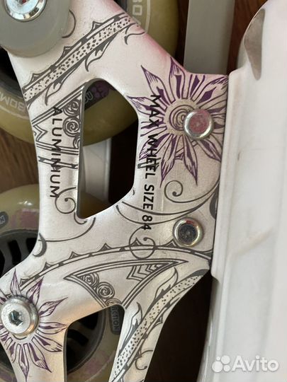 Роликовые коньки reaction r206w