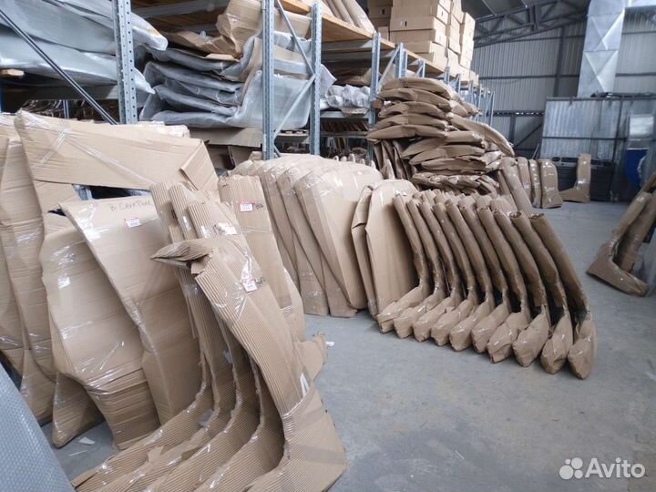 Крылья передние Калина 1 1118 новые окрашенные