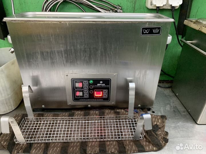 Топливная форсунка Ford 0445115025