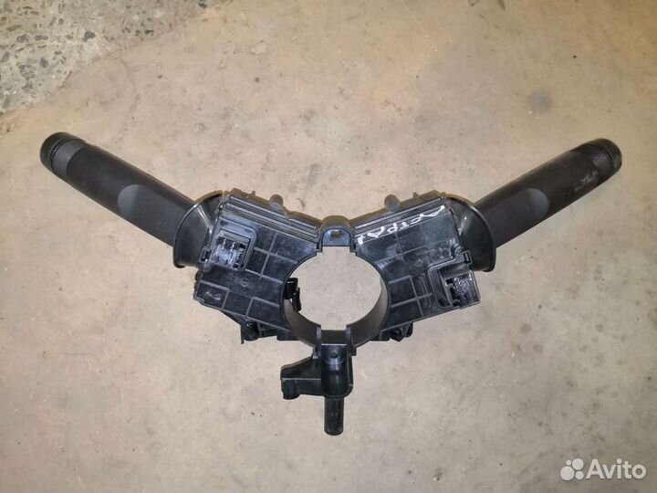 Подрулевой переключатель Opel Astra J 2012 1.4