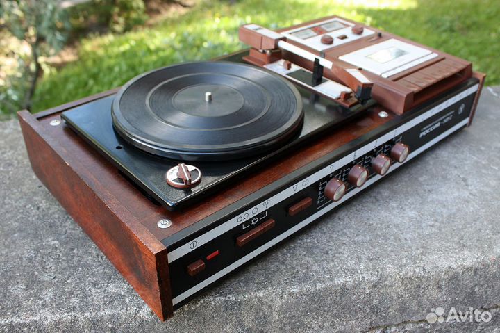 Стереомагнитоэлектрофон 