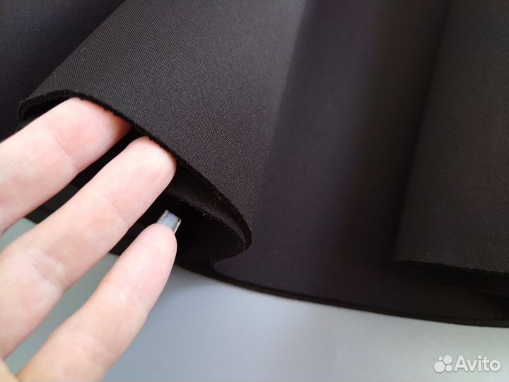 Маленькое чёрное платье 42 44 вечернее без рукавов