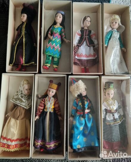 Кукла фарфоровая коллекционная