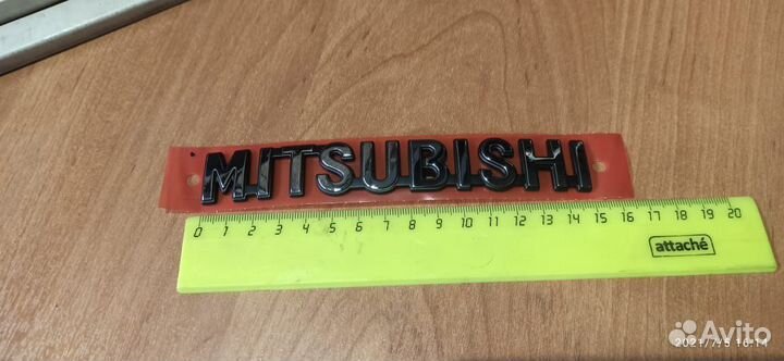 Эмблема на крышку багажника Mitsubishi 7415A479