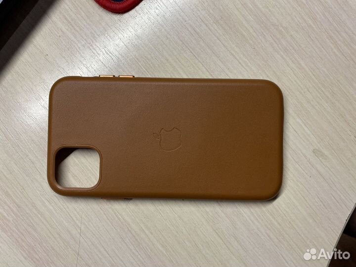 Кожаный чехол iPhone 11 в коричневом цвете MagSafe