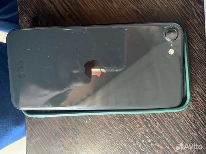 iPhone SE (2020), 128 ГБ