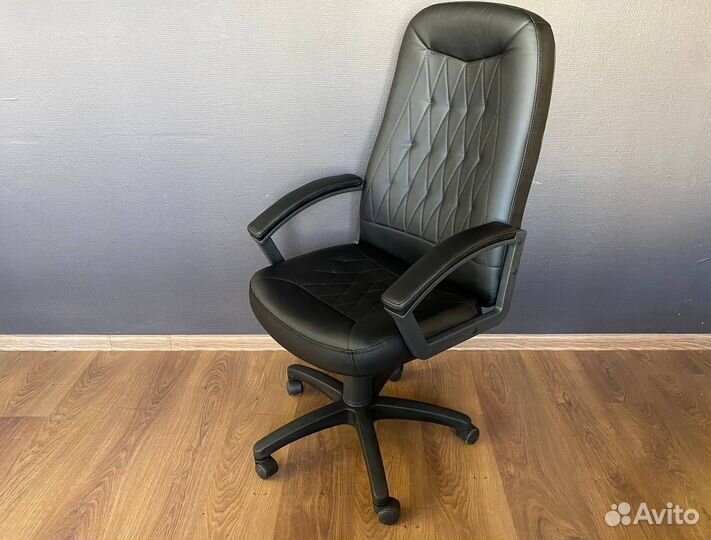 Компьютерное кресло