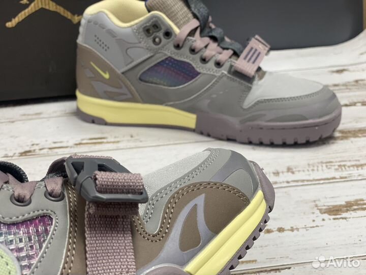 Nike AIR trainer 1 SP light smoke grey honeydew