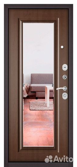 Входная дверь с зеркалом