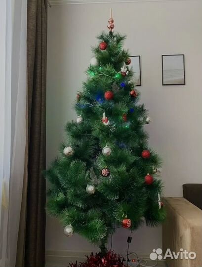Елка искусственная 1,8 м с игрушками