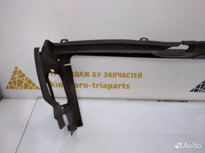 Воздуховод радиатора верхний Bmw M5 F90 рестайлинг