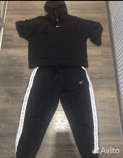Кофта Nike оригинал 44-46