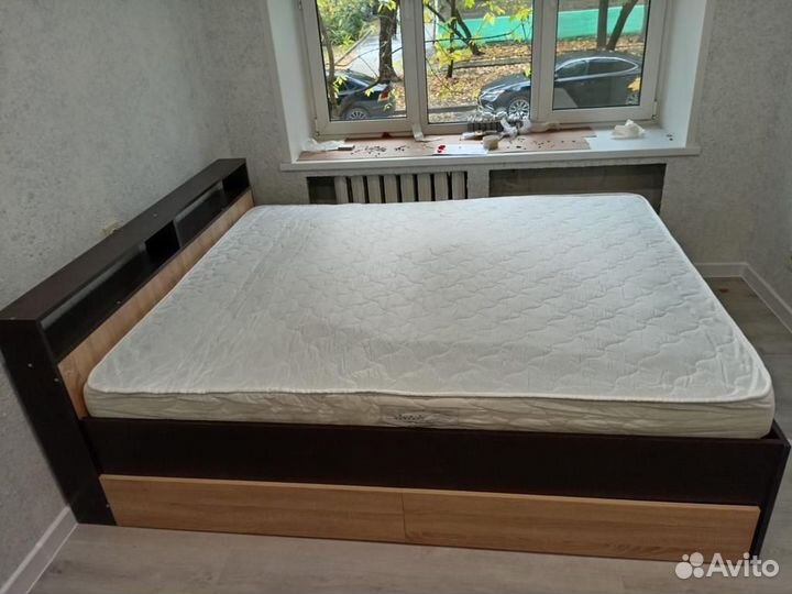 Кровать двуспальная