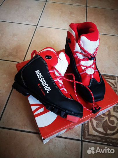 Лыжные ботинки детские rossignol X-1 JR 34рр