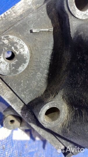 Кронштейн опоры двигателя Ford Focus 2 седан shda