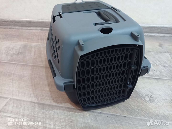 Переноска для кошек и собак