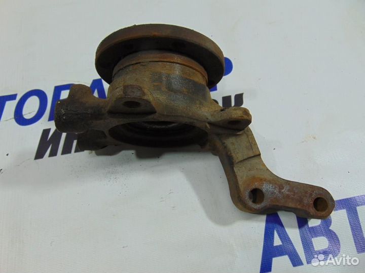 Кулак поворотный передний правый для ваз 21xx 2112