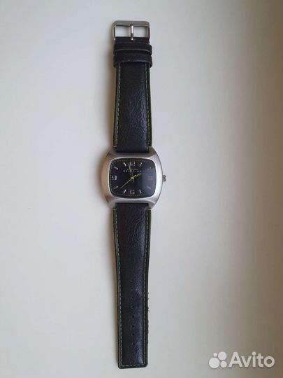 Часы Kenneth Cole Reaction