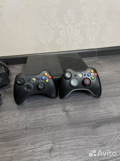 Xbox 360 elite / Игры / 2 джоя / прошит
