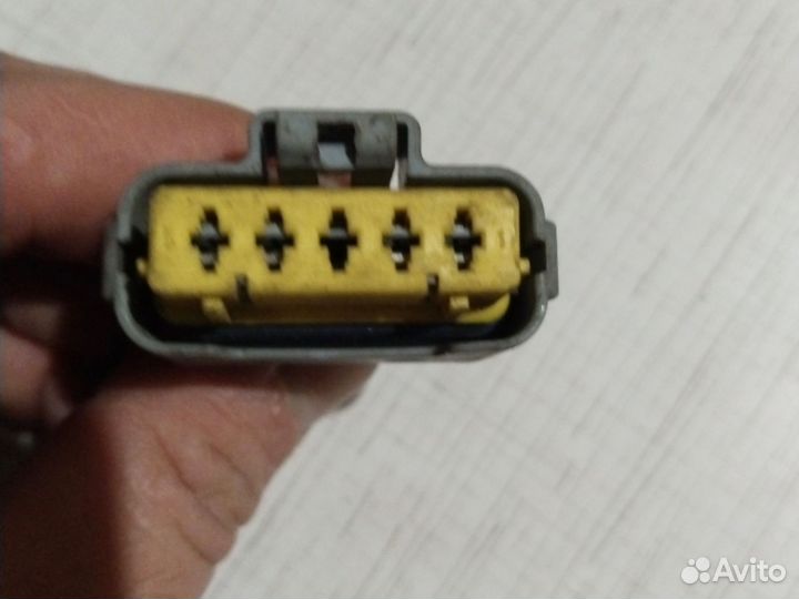 Разъём фары Nissan