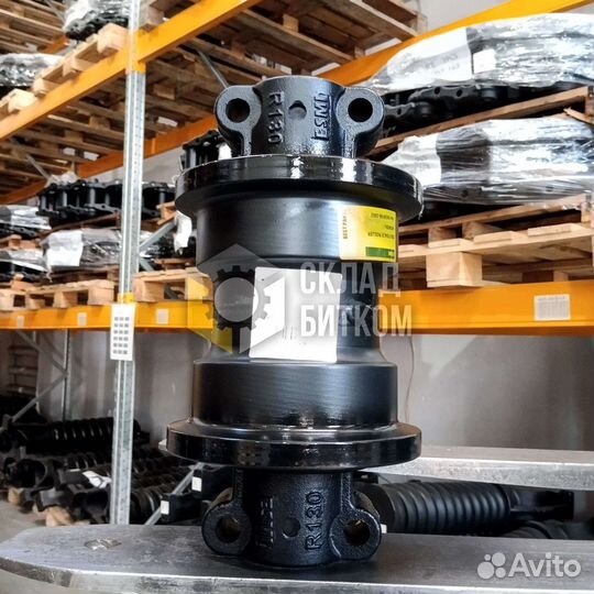 Каток опорный Liebherr R902B