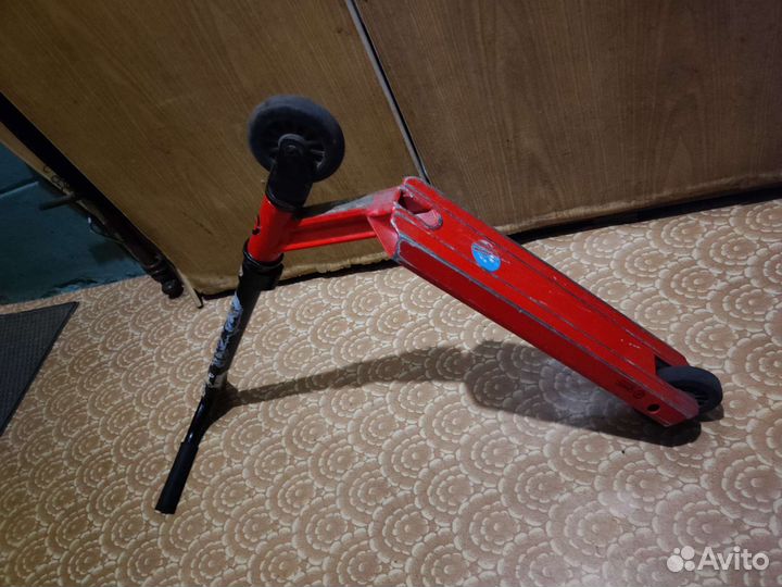 Трюковой самокат