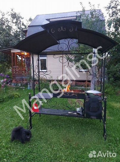 Мангал с крышей