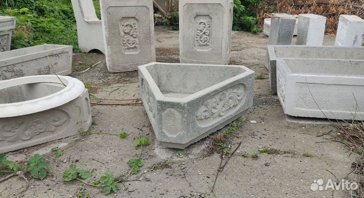 Вазон уличный